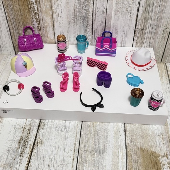 Mini Barbie  Doll Shoes Purses Hats Accessories Bundle Lot for Fashion Dolls - Picture 3 of 7